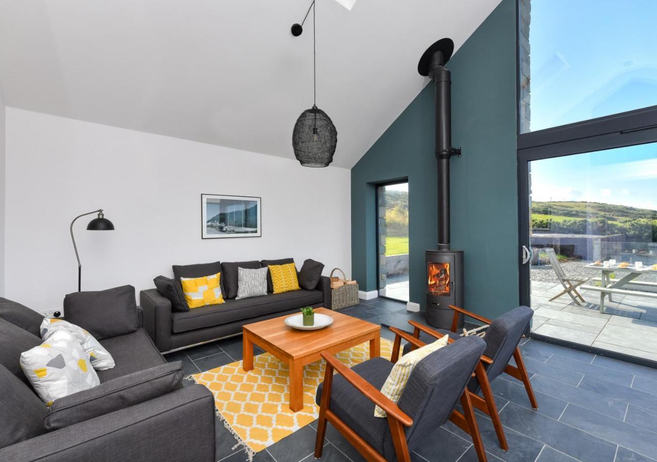 Geufron House Villa อาเบอร์ดารอน ภายนอก รูปภาพ